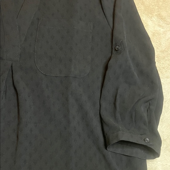 NWOT Elegant Black Women's Flowy Tunic Top with texture sz L - Picture 4 of 8